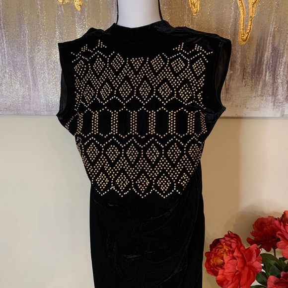 Jumpsuit - Picture 3 of 4